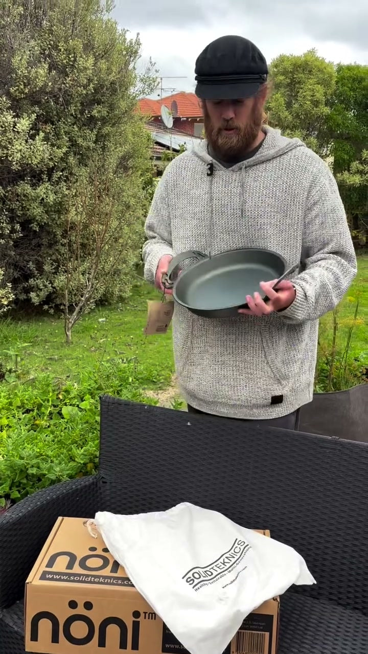 Chef Glen unboxing a new Solidteknics pan